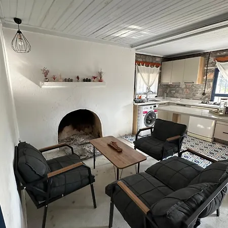 Alpesi faház Togo Iztuzu Stonehouse-3 Boğazağzı