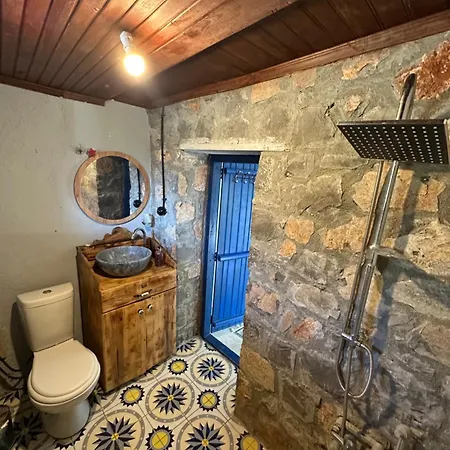 Togo Iztuzu Stonehouse-3 Boğazağzı